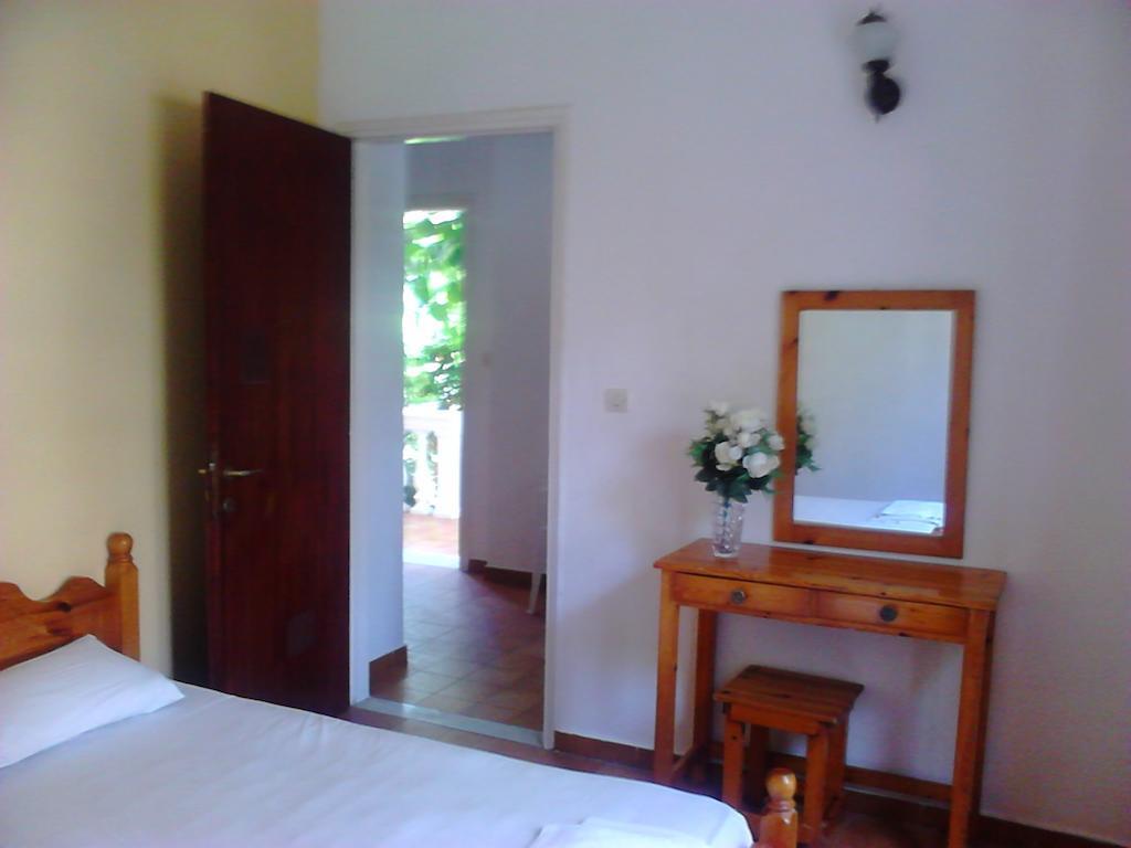 Hebes Studios Kávos Chambre photo