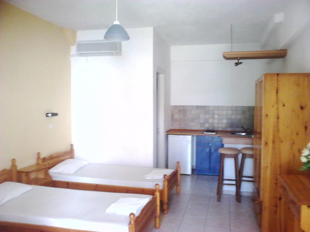 Hebes Studios Kávos Chambre photo
